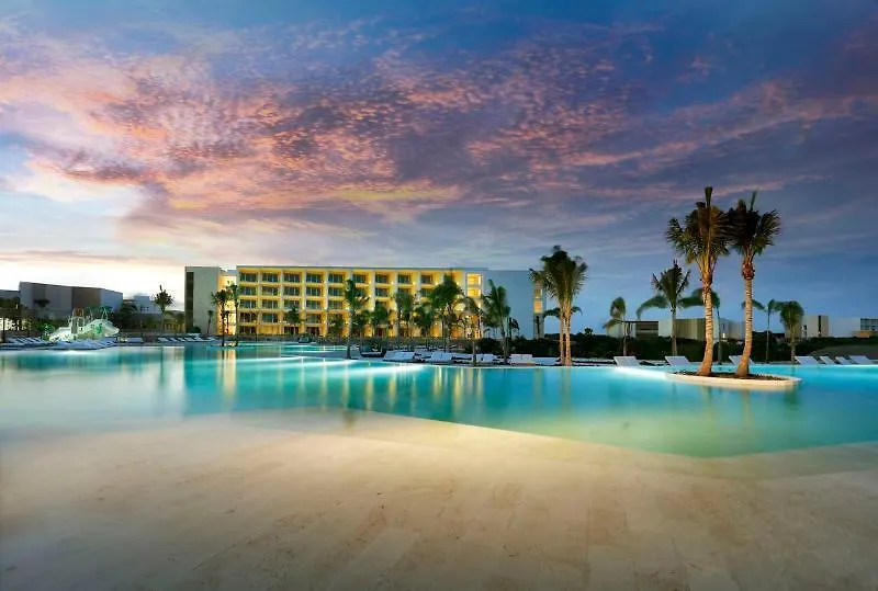Family Selection At Grand Palladium Costa Mujeres Resort & Spa-1
