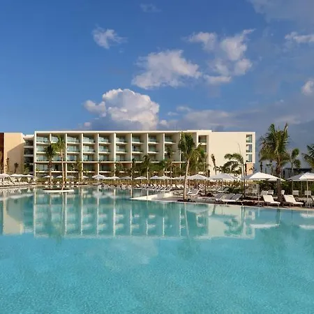 Family Selection At Grand Palladium Costa Mujeres Resort & Spa-2